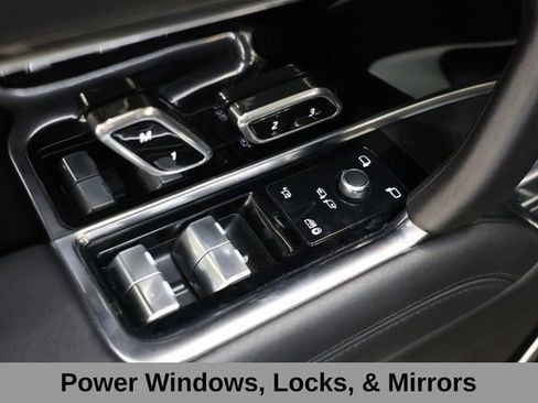 Used 2024 Land Rover Range Rover SE AWD/4WD image 52