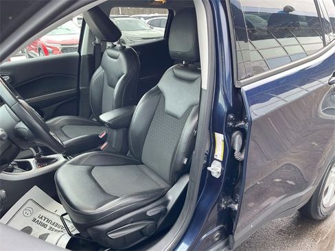 Used 2019 Jeep Compass Latitude image 18