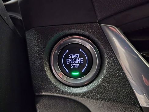 Used 2024 Buick Encore GX Preferred AWD/4WD image 19