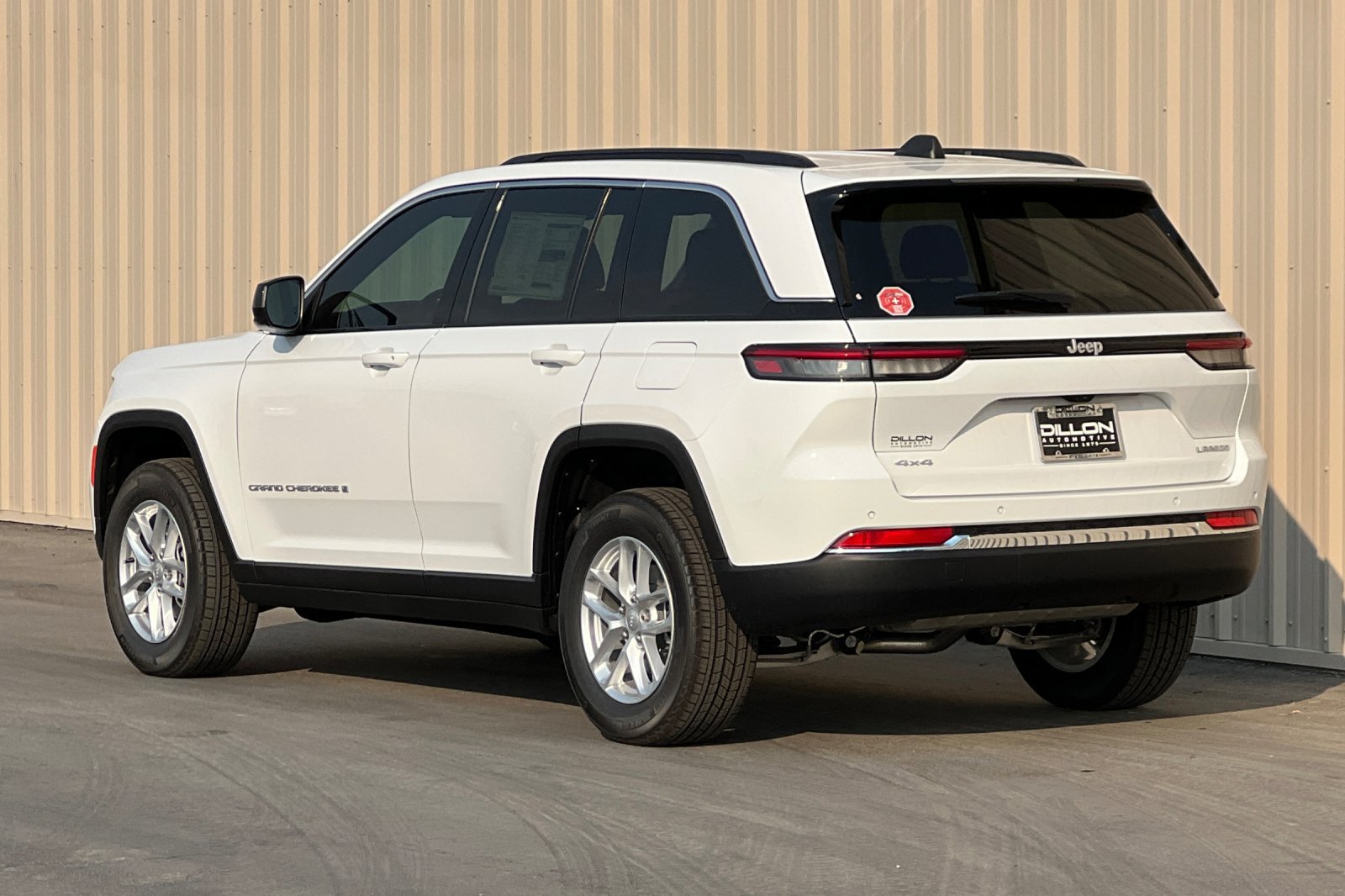 New 2026 Jeep Grand Cherokee Laredo X AWD/4WD image 4