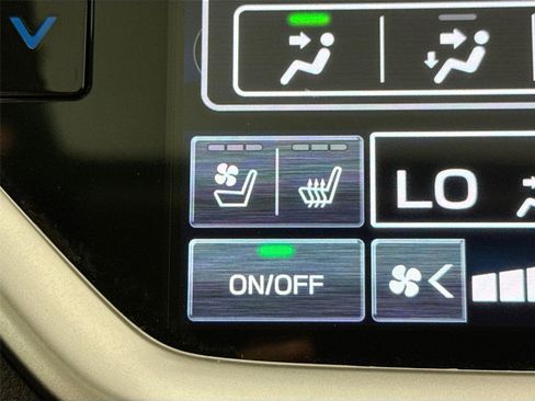 Used 2023 Subaru Ascent Touring AWD/4WD image 8