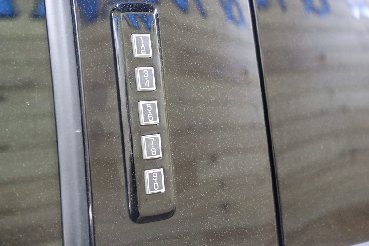 Used 2020 Ford F150 Raptor AWD/4WD image 19