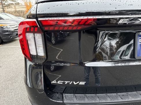 Used 2026 Ford Explorer Active image 36