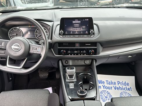 Certified 2024 Nissan Rogue SV AWD/4WD image 5