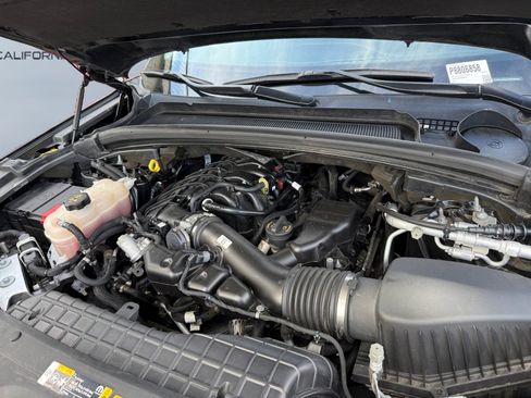 Used 2023 Jeep Grand Cherokee L Laredo image 14