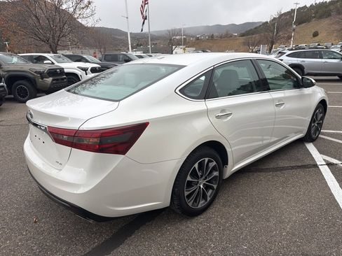 Used 2016 Toyota Avalon XLE image 7