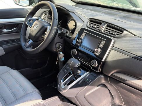 Used 2017 Honda CR-V LX image 9