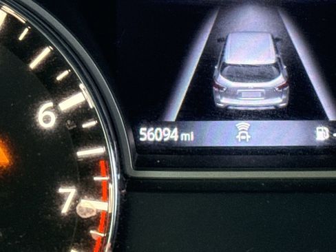 Used 2020 Nissan Pathfinder S image 23