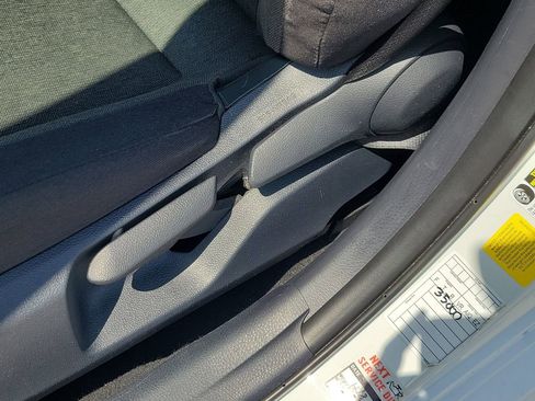 Used 2025 Toyota Camry LE image 18