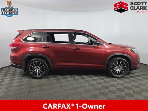 Used 2018 Toyota Highlander SE AWD/4WD image 12