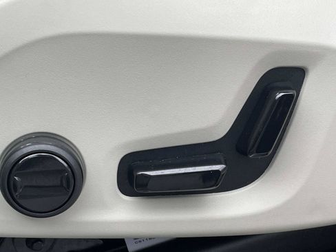 Used 2024 Volvo XC90 B6 Plus image 20