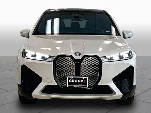 Used 2024 BMW iX xDrive50 w/ Sport Package AWD/4WD image 3
