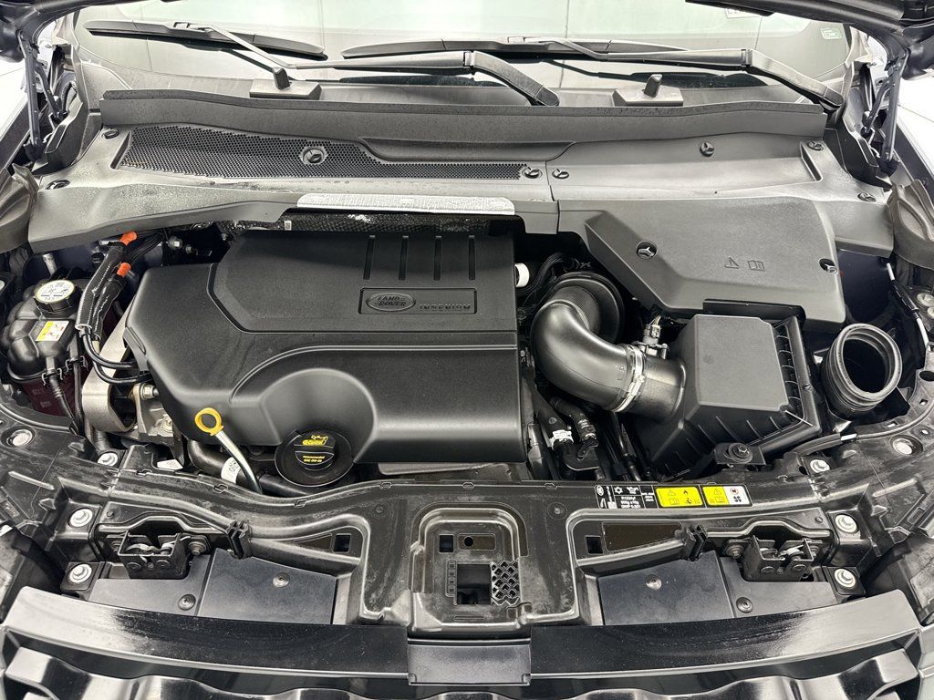 Certified 2025 Land Rover Discovery Sport S AWD/4WD image 28