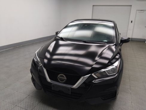 Used 2021 Nissan Versa SV FWD image 15