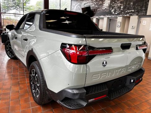 Used 2024 Hyundai Santa Cruz SEL FWD image 8