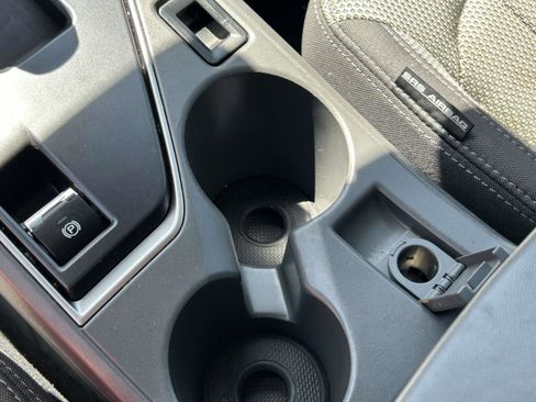 Used 2024 Subaru Crosstrek 2.0i Premium image 28