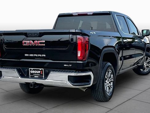 Used 2025 GMC Sierra 1500 SLT AWD/4WD image 13