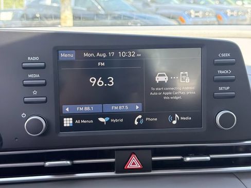 New 2026 Hyundai Elantra Hybrid FWD image 30