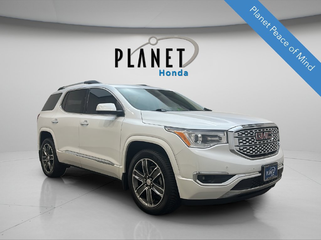 Used 2018 GMC Acadia Denali w/ Technology Package AWD/4WD image 1