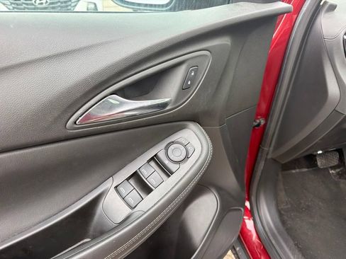 Used 2023 Buick Encore GX Preferred w/ Cold Weather Comfort Package FWD image 11