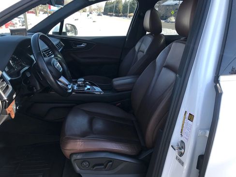 Used 2018 Audi Q7 3.0T Premium image 2
