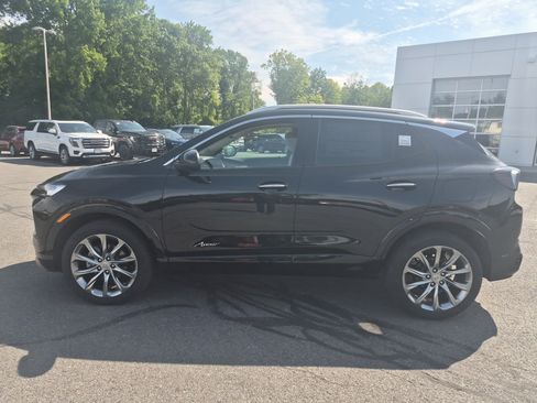 New 2026 Buick Encore GX Avenir w/ Avenir Technology Package AWD/4WD image 2