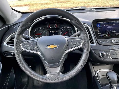 Used 2023 Chevrolet Malibu LT image 5