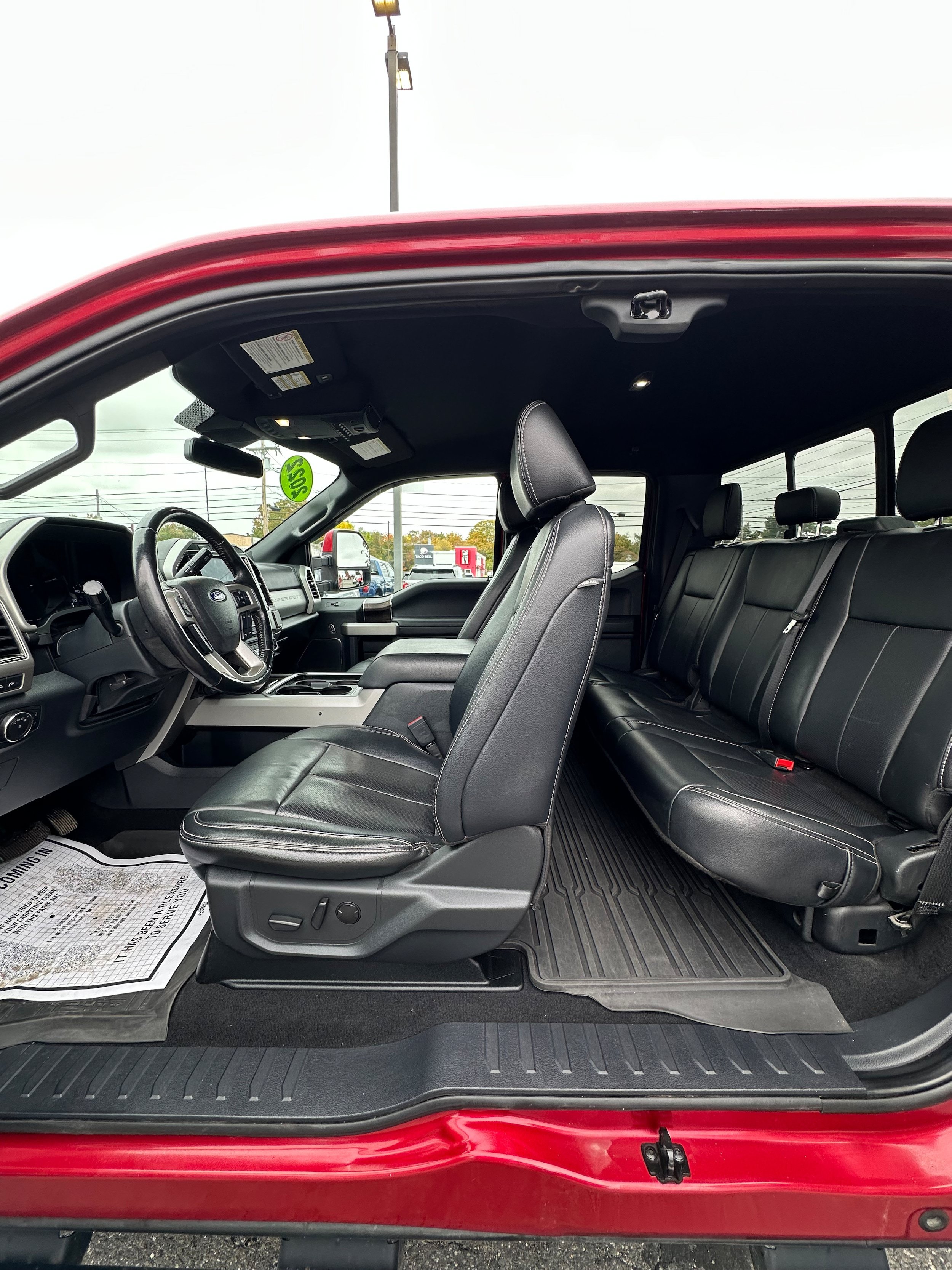 Used 2022 Ford F250 Lariat AWD/4WD image 9