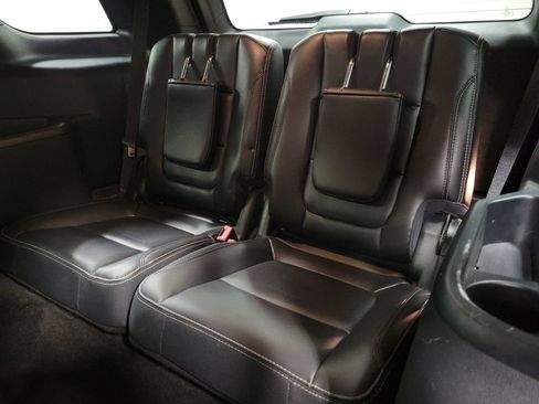 Used 2018 Ford Explorer Limited AWD/4WD image 22