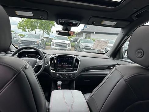 Used 2023 Chevrolet Traverse RS w/ LPO, Floor Liner Package AWD/4WD image 27