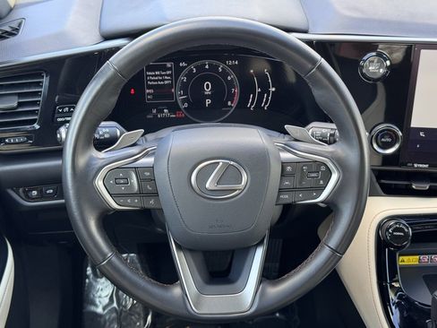 Used 2022 Lexus NX 250 FWD image 7