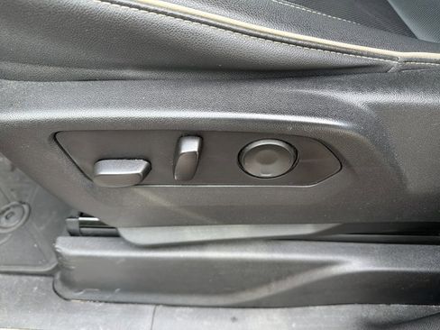 Used 2021 Chevrolet Tahoe Premier w/ Premium Package image 18