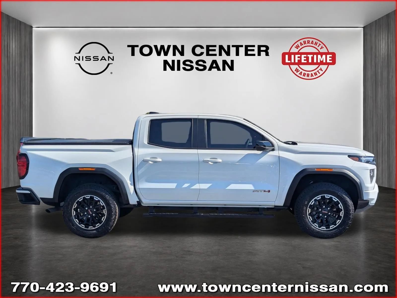 Used 2026 GMC Canyon AT4 w/ Technology Plus Package AWD/4WD image 8