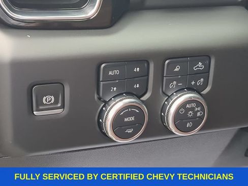 Used 2025 GMC Sierra 2500 Denali Ultimate AWD/4WD image 26
