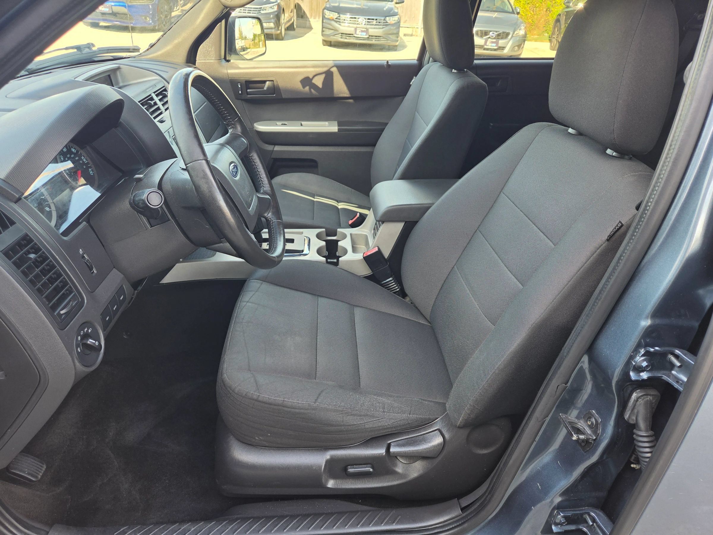 Used 2011 Ford Escape XLT w/ 202A Rapid Spec Order Code FWD image 9