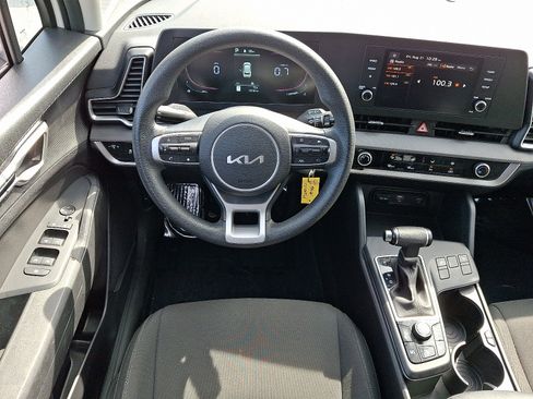 Certified 2023 Kia Sportage LX AWD/4WD image 11