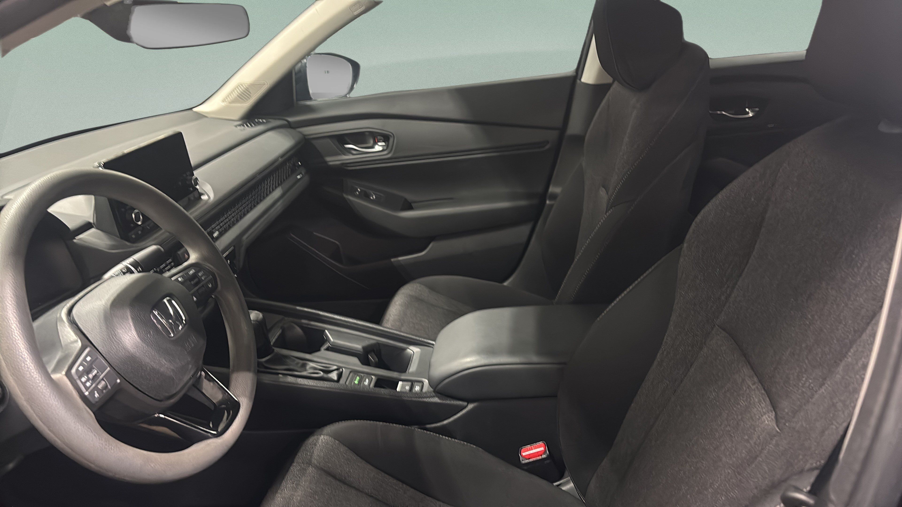 Used 2023 Honda Accord EX image 12