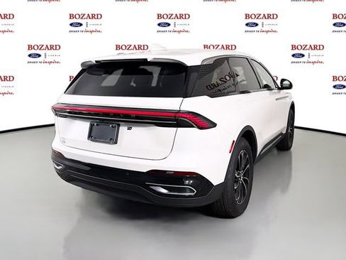 New 2026 Lincoln Nautilus Premier AWD/4WD image 8