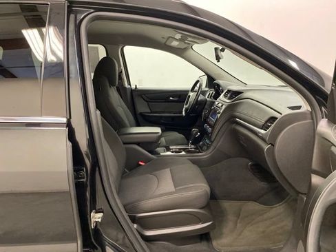 Used 2015 Chevrolet Traverse LT AWD/4WD image 24