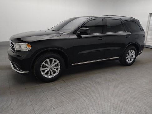 Used 2019 Dodge Durango SXT image 2