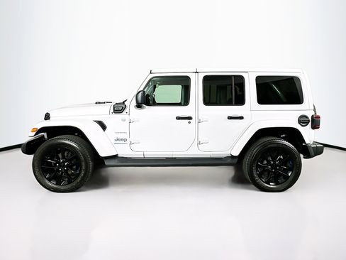Used 2023 Jeep Wrangler Sahara w/ Cold Weather Group image 4