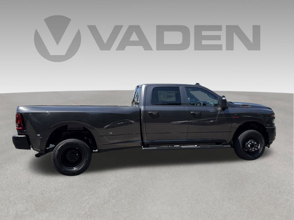 New 2026 RAM 3500 Tradesman AWD/4WD image 4