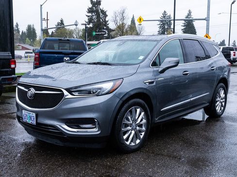 Used 2020 Buick Enclave Premium w/ Sun and Sites Package AWD/4WD image 3