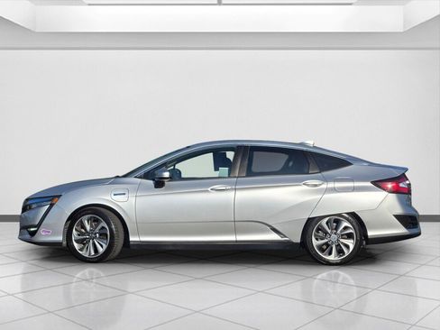 Certified 2018 Honda Clarity Plug-In Hybrid image 8