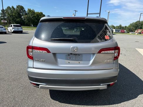 Used 2021 Honda Pilot Touring image 7