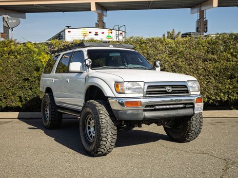 Used 1998 Toyota 4Runner SR5 image 3