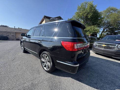 Used 2018 Lincoln Navigator Reserve w/ Technology Package AWD/4WD image 4