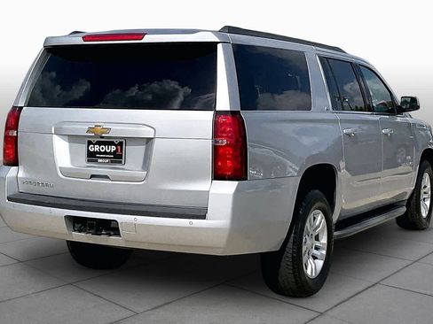 Used 2016 Chevrolet Suburban LS RWD image 13