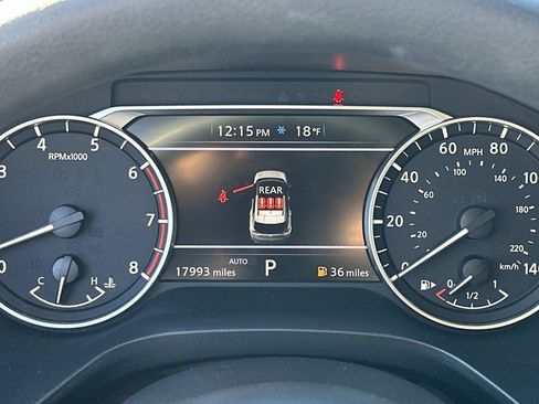 Used 2023 Nissan Rogue S image 20