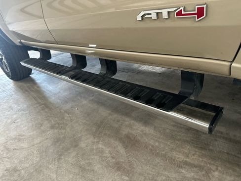 Used 2023 GMC Canyon AT4 w/ AT4 Premium Package image 13